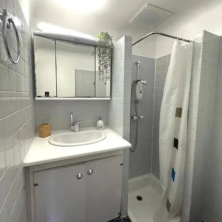 - Du Roi Apartmán